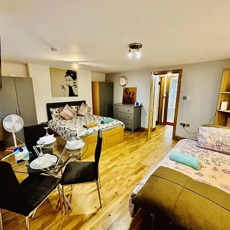 One Bed Apartment In Camden Town In London Exterior photo