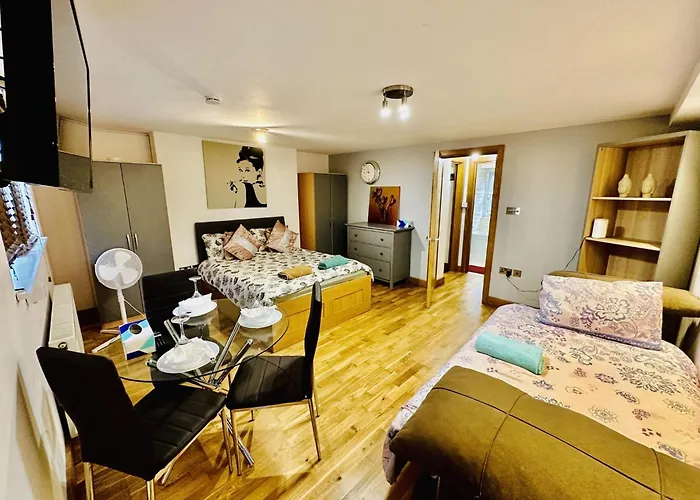 One Bed Apartment In Camden Town In London